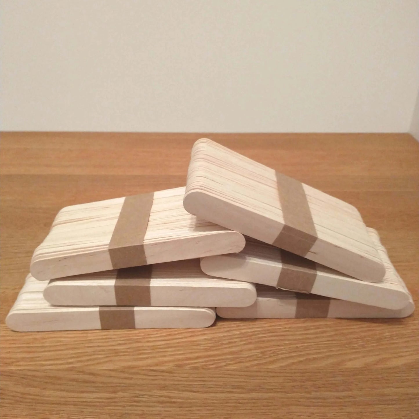 Bâtons de bois de bricolage Easy Ice-Sticks 1,8cm x 15cm, 50 pièces pour des idées créatives et des projets de décoration